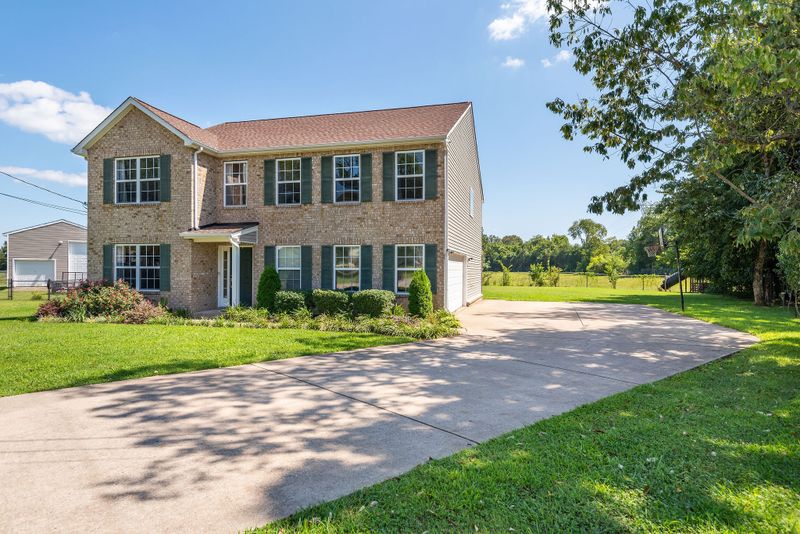 126 Arkansas Ct, Murfreesboro, TN 37129