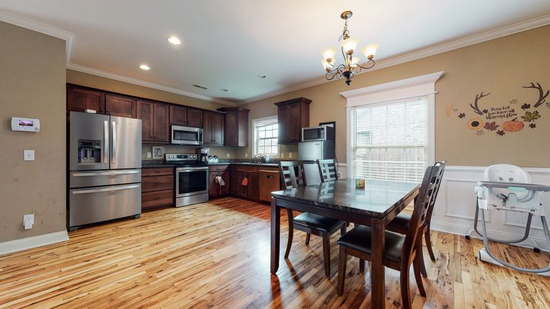 2915 Lightning Bug Dr, Murfreesboro, TN 37129