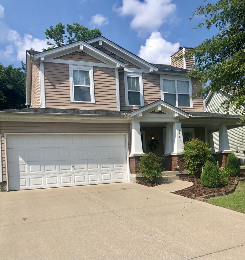 2004 Blossom Valley Ct, Mount Juliet, TN 37122