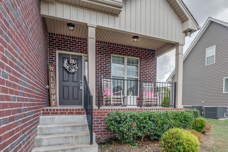 1047 Harper Dean Way, Gallatin, TN 37066