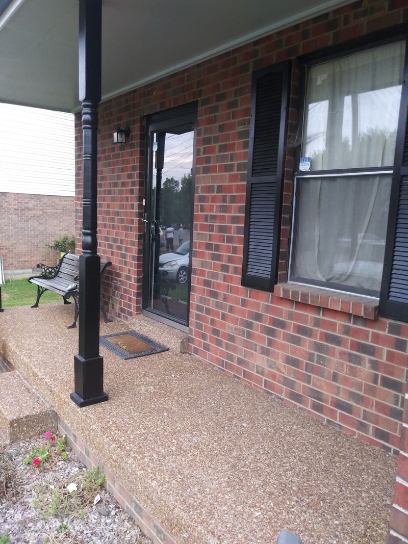 1129 Nelson Dr, Madison, TN 37115