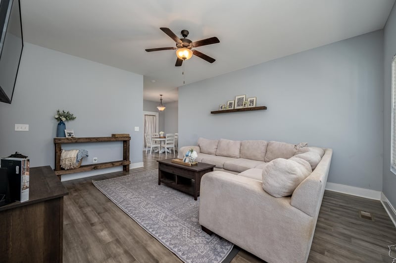 8615 Vaught Rd, Readyville, TN 37149