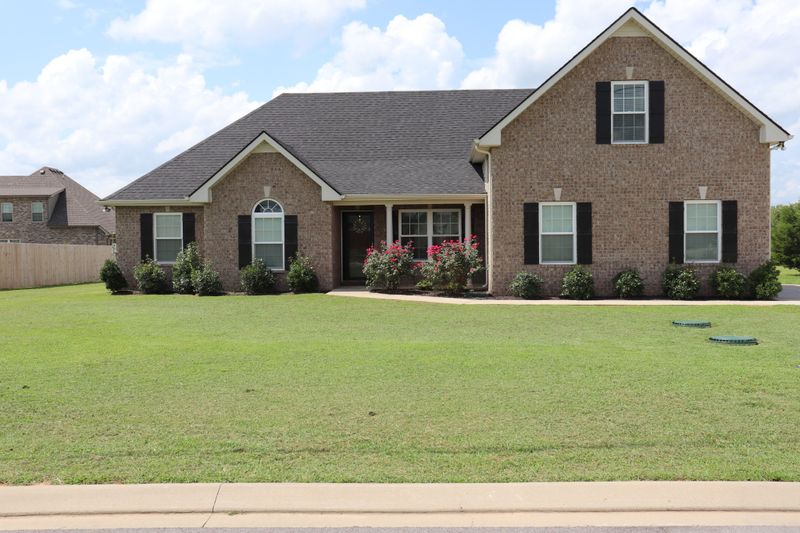 7832 Retired Ct, Murfreesboro, TN 37127