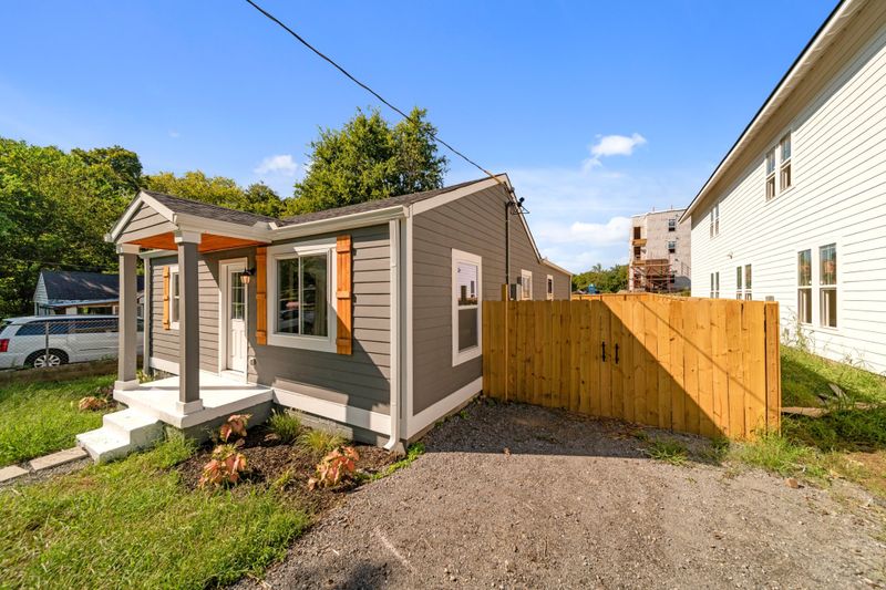305 Edith Ave, Nashville, TN 37207