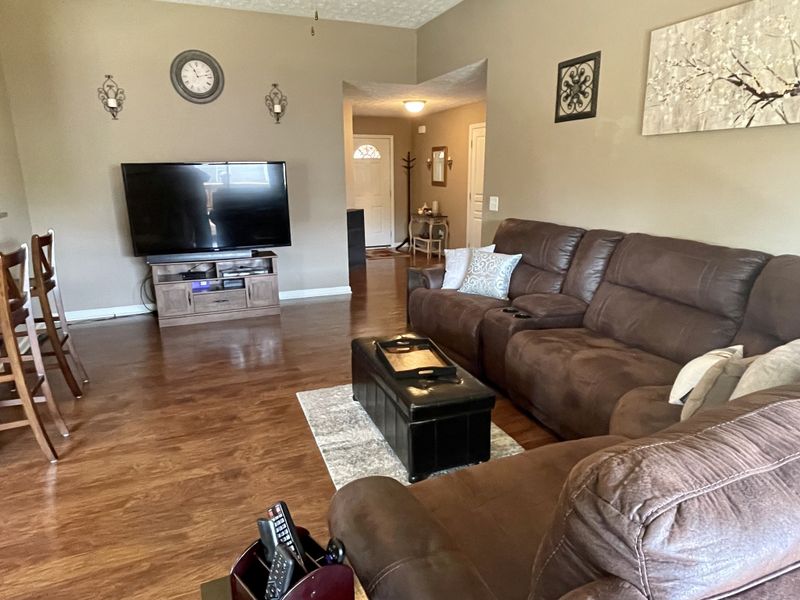 13 Andy Cir, Lebanon, TN 37087
