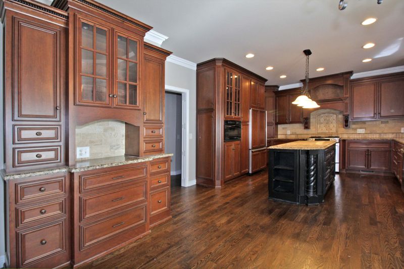1002 Cherry Springs Dr, Cottontown, TN 37048