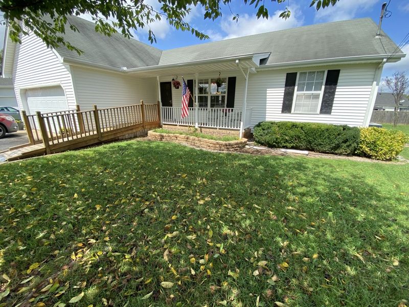 1802 Holts Ct, Murfreesboro, TN 37128