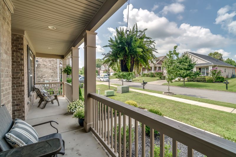 7329 Riverfront Dr, Nashville, TN 37221