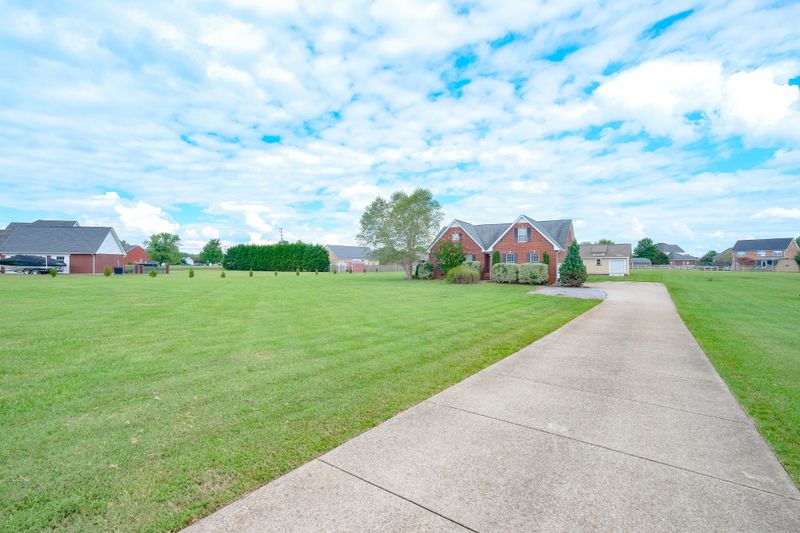 7278 Powells Chapel Rd, Murfreesboro, TN 37129