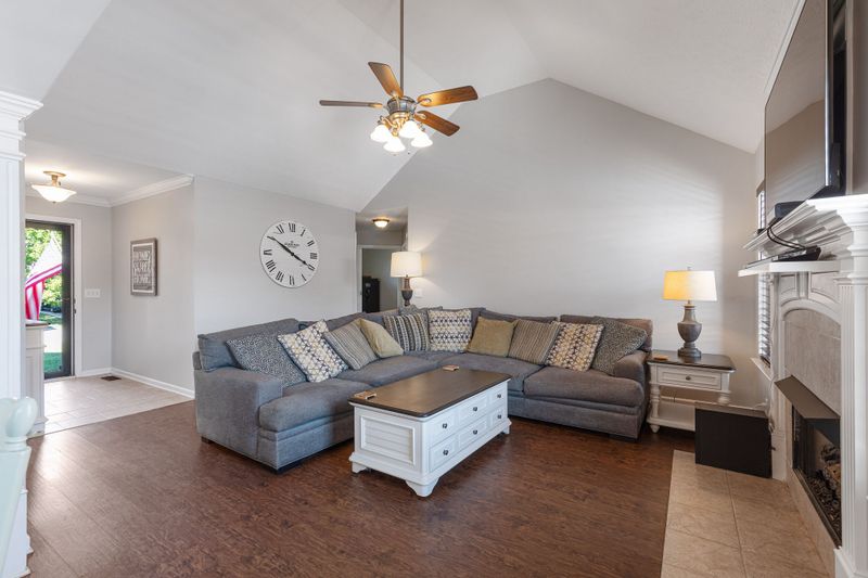 3421 Leslie Ln, Murfreesboro, TN 37128