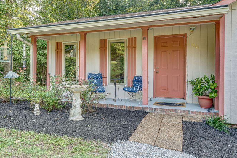 1101 Patterson Dr, Kingston Springs, TN 37082