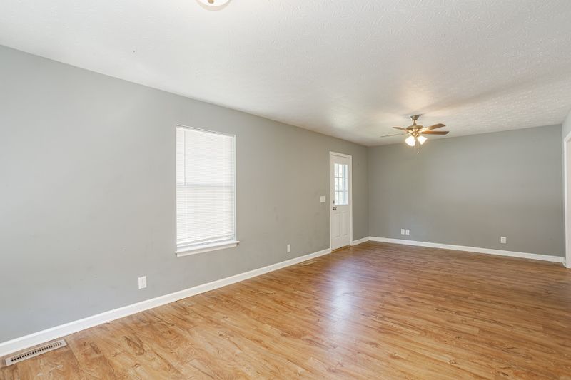302 Durrett St, Springfield, TN 37172