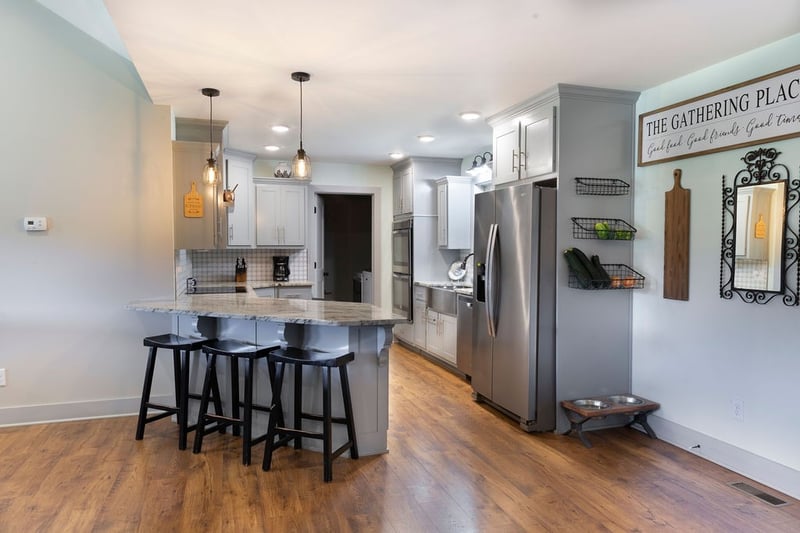 1701 Rock Bridge Rd, Bethpage, TN 37022
