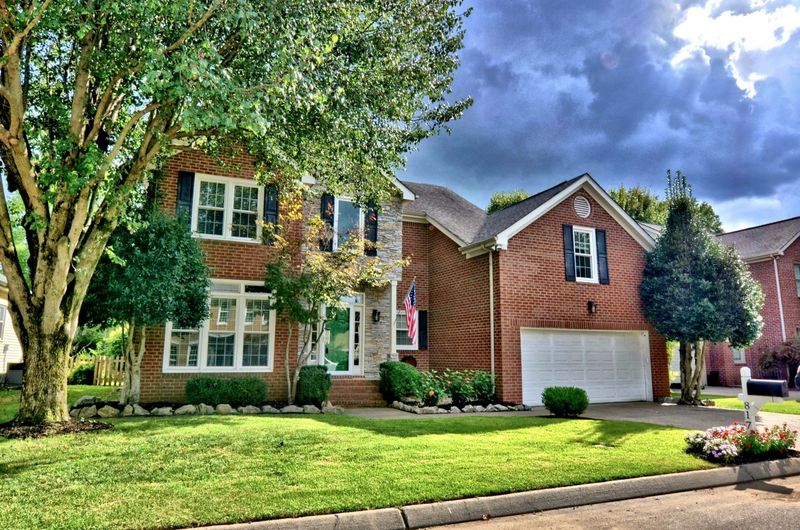817 Shadowlawn Ct, Franklin, TN 37069