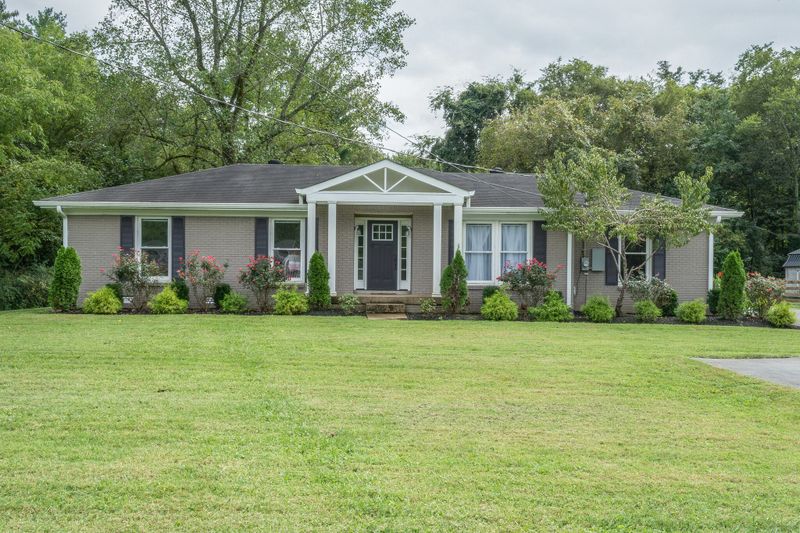 1141 Howell Dr, Franklin, TN 37069