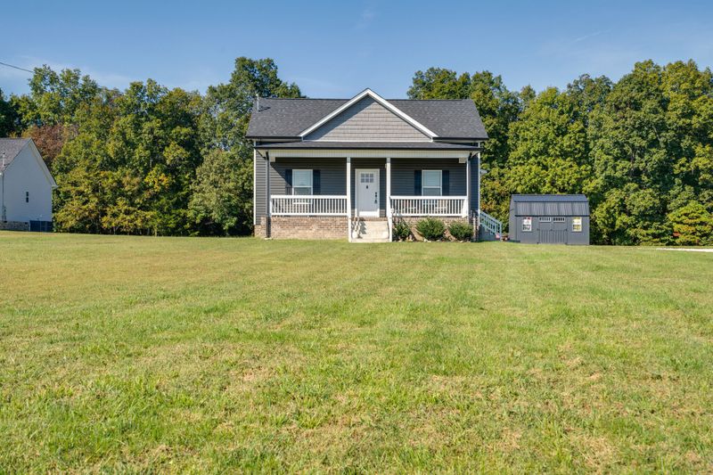 1184 Liberty Rd, Charlotte, TN 37036