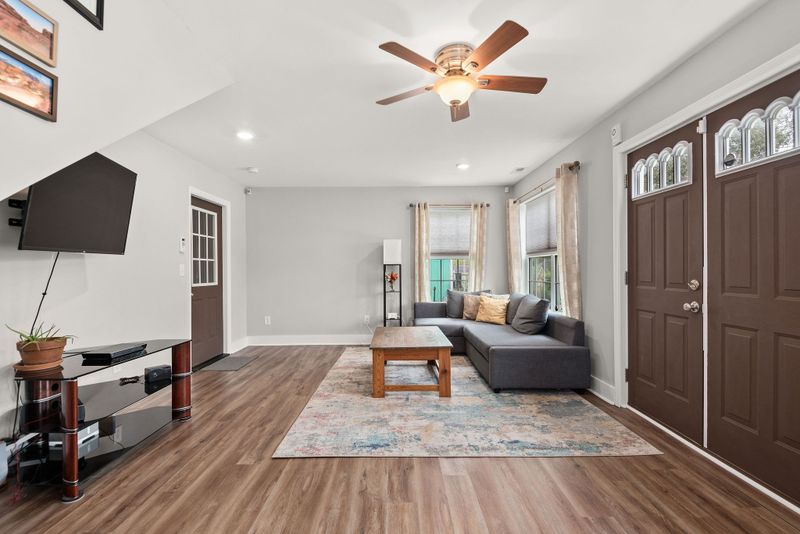 1720 12th Ave N, Nashville, TN 37208