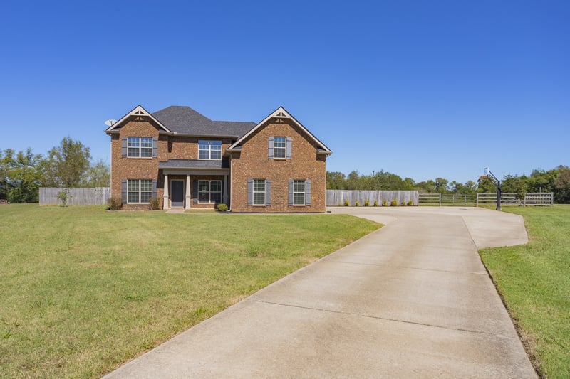 6110 Silver Dollar St, Lascassas, TN 37085