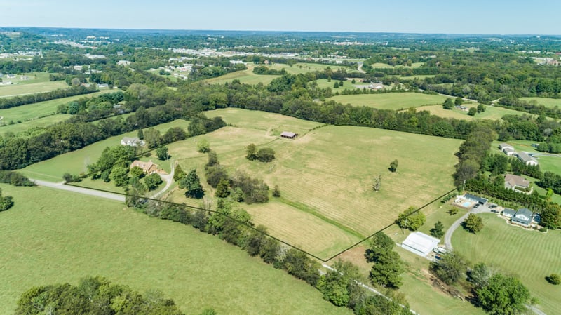 2869 Morrow Ln, Columbia, TN 38401