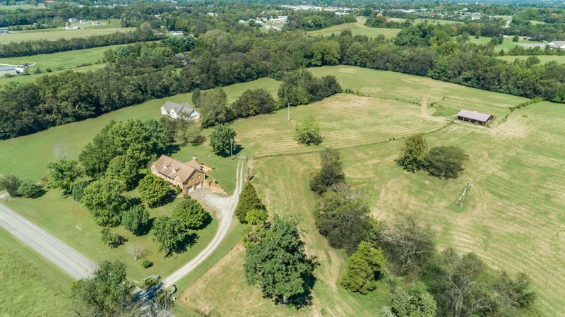 2869 Morrow Ln, Columbia, TN 38401