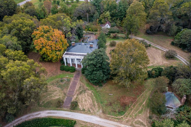 7050 Wikle Rd W, Brentwood, TN 37027
