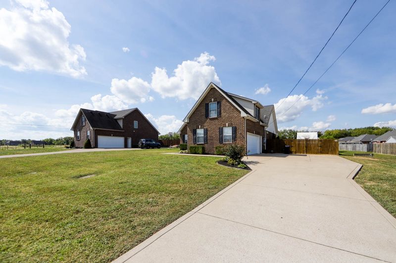 1147 Stratus Dr, Murfreesboro, TN 37127