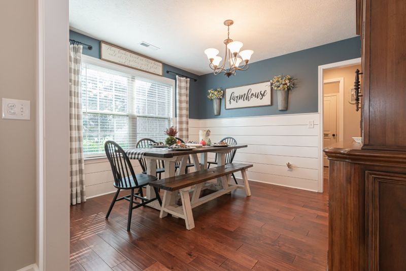 1465 Round Rock Dr, Murfreesboro, TN 37128