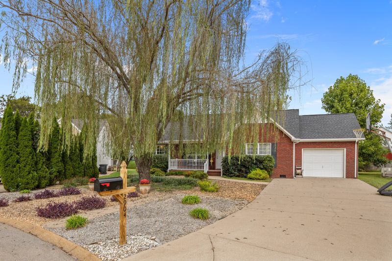 2904 Checkers Ct, Spring Hill, TN 37174