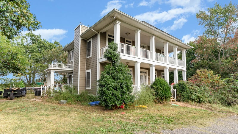 5427 Dowlen Rd, Cedar Hill, TN 37032