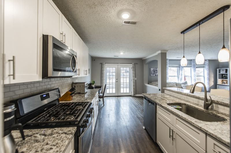 117 Cavalier Dr, Hendersonville, TN 37075