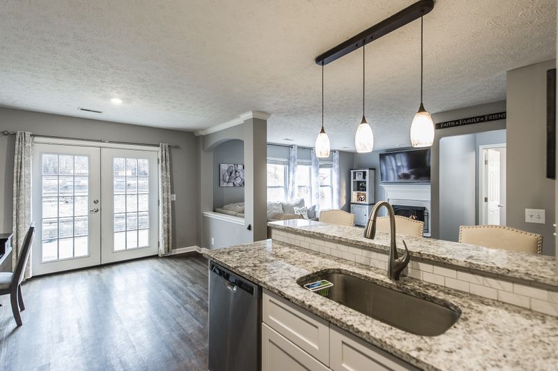 117 Cavalier Dr, Hendersonville, TN 37075