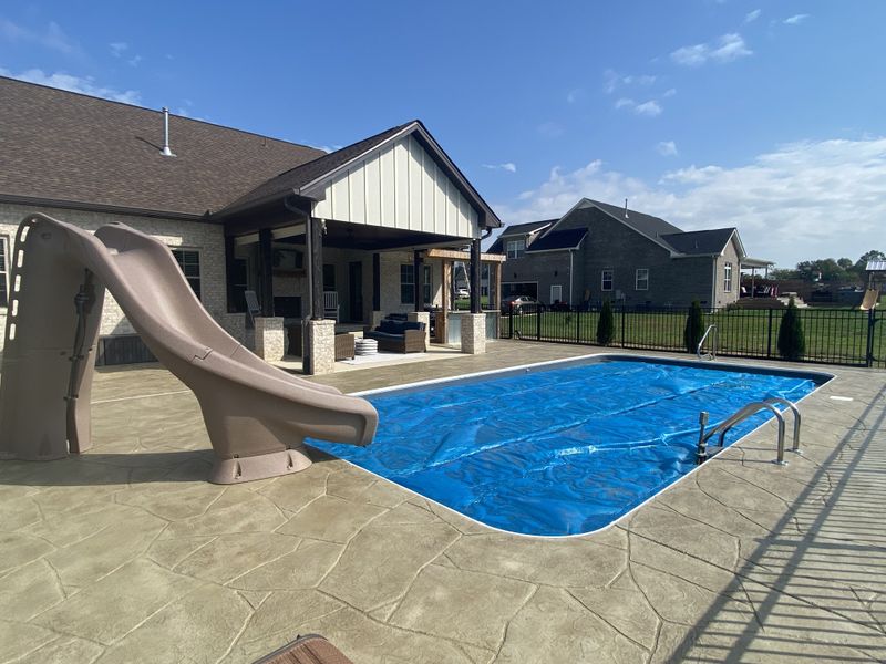 535 Tom Link Rd, Cottontown, TN 37048