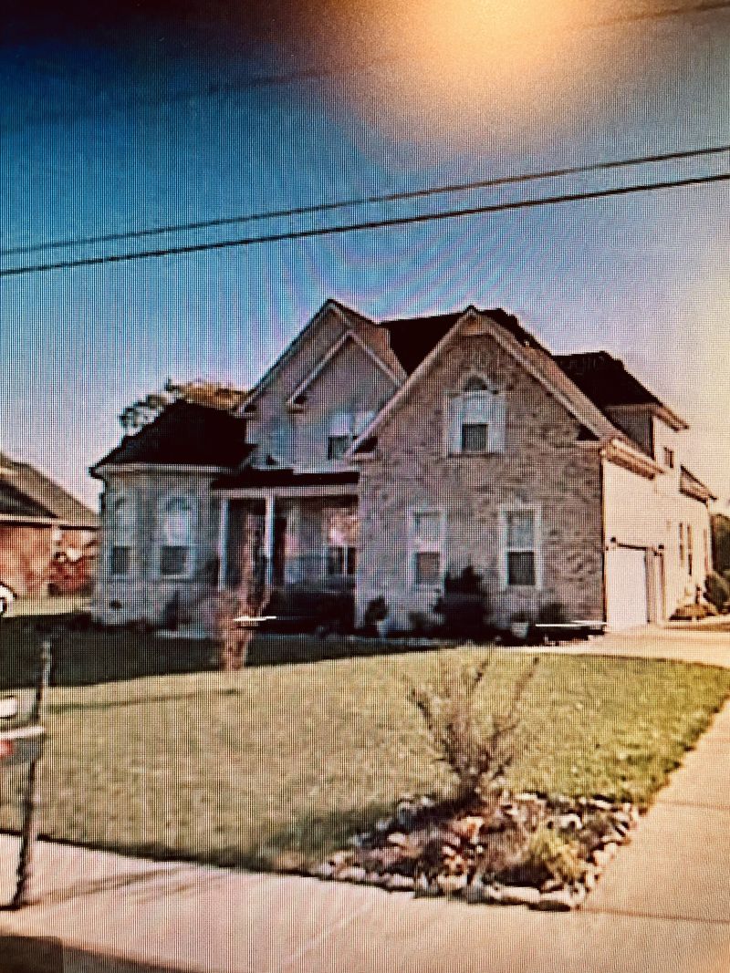 1344 Lunar Dr, Murfreesboro, TN 37129