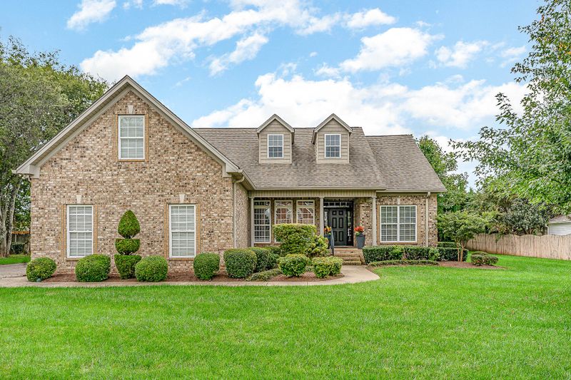1630 Savoy Dr, Murfreesboro, TN 37130