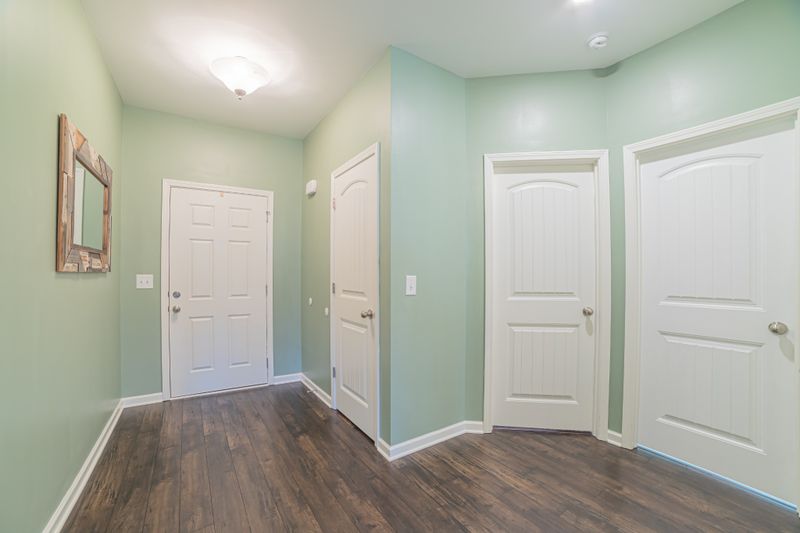 1015 Selous Dr, Murfreesboro, TN 37128