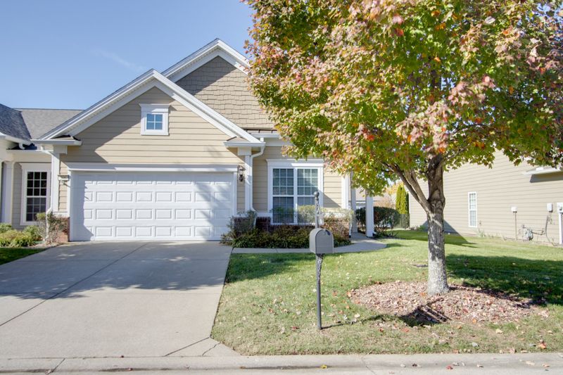 306 Blockade Ln, Mount Juliet, TN 37122