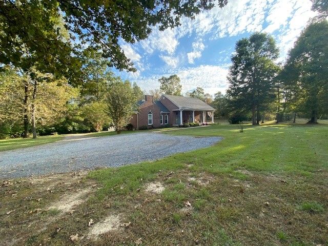 7615 Crow Cut Rd, Fairview, TN 37062