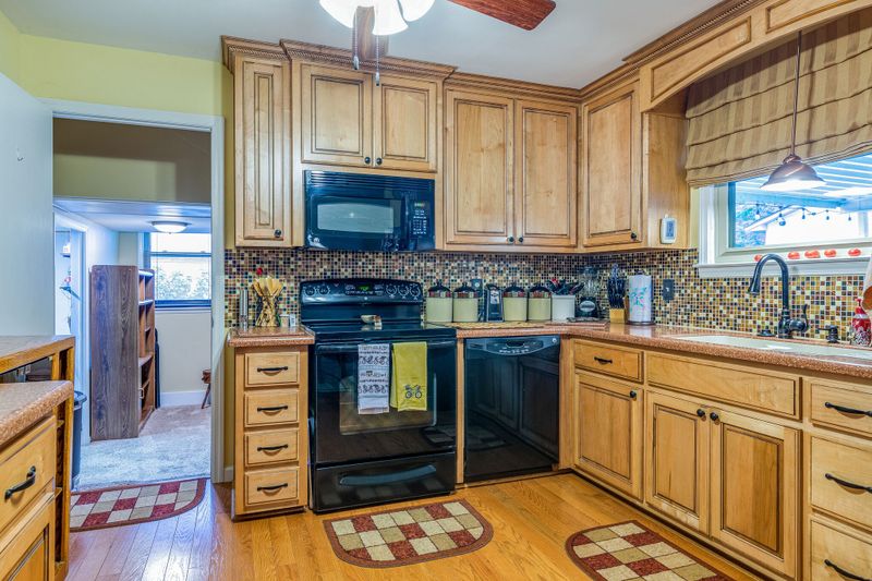 4833 Everest Dr, Old Hickory, TN 37138