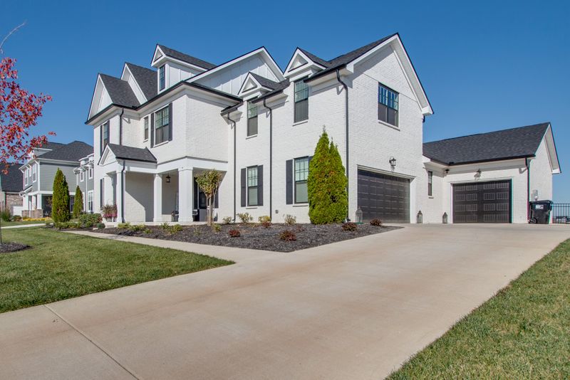 5612 Bridgemore Blvd, Murfreesboro, TN 37129