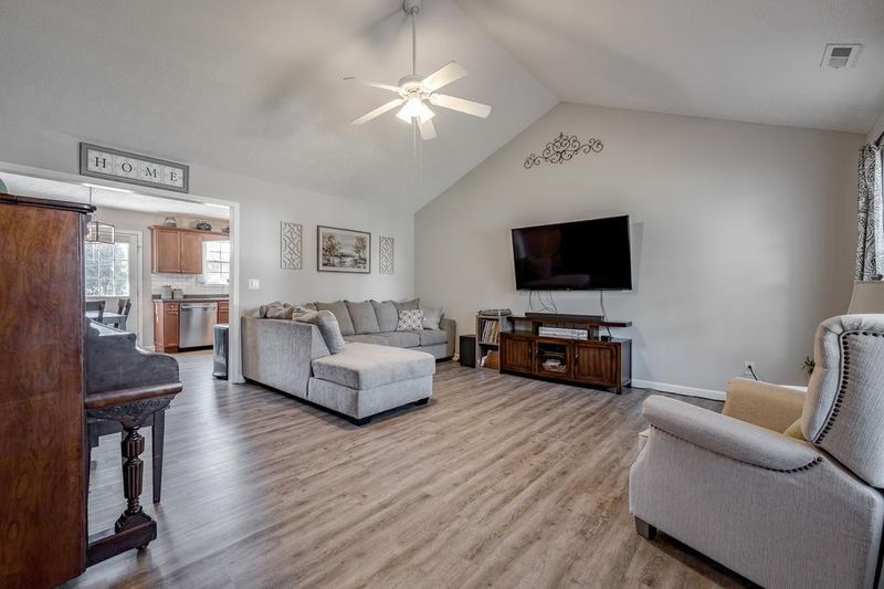 4203 Birch Dr, Murfreesboro, TN 37129