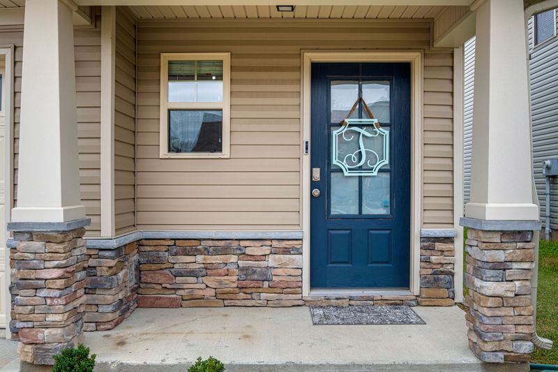 1723 Warmingfield Dr, Murfreesboro, TN 37127