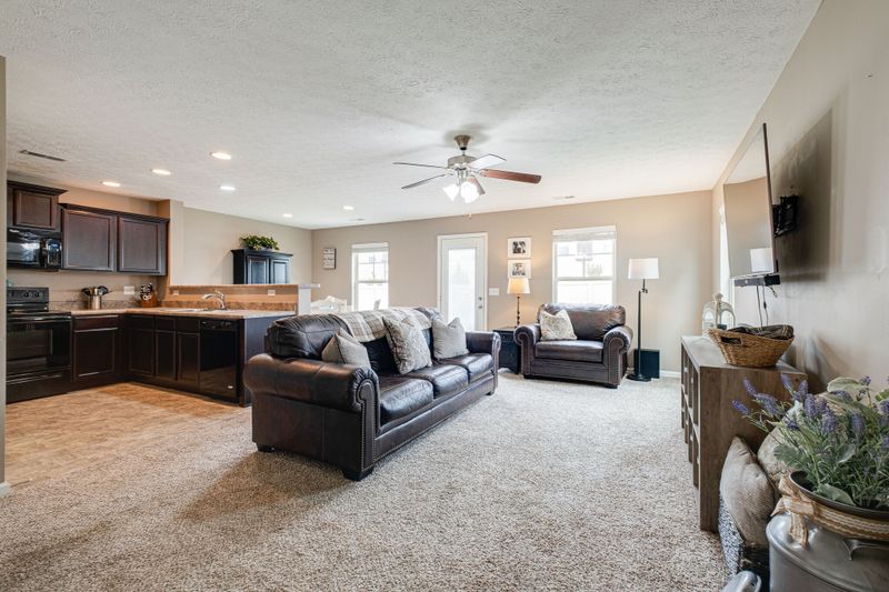 1723 Warmingfield Dr, Murfreesboro, TN 37127