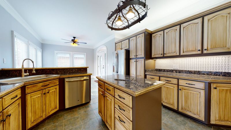 206 White Cloud Trl, Murfreesboro, TN 37127