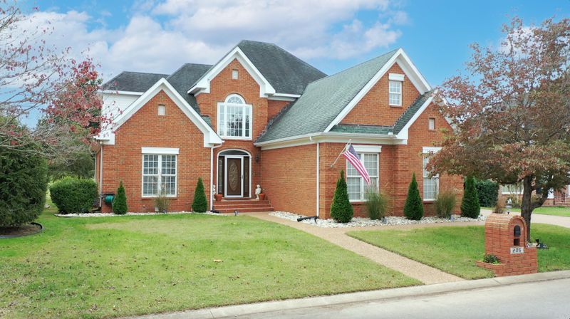 206 White Cloud Trl, Murfreesboro, TN 37127