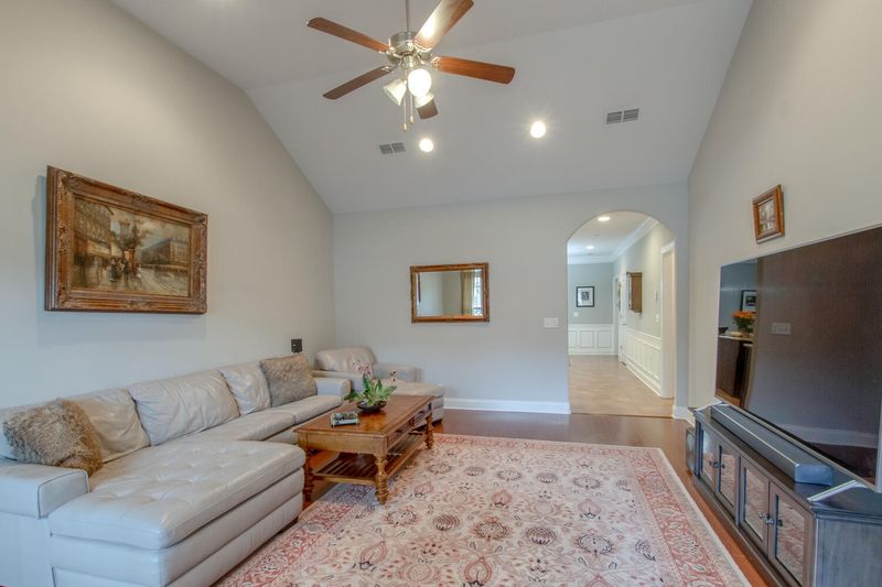 209 Whiteamore Rn, Murfreesboro, TN 37128
