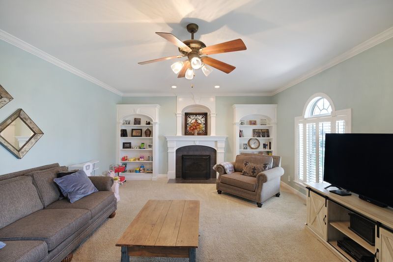 3015 Twisted Oak Dr, Murfreesboro, TN 37129