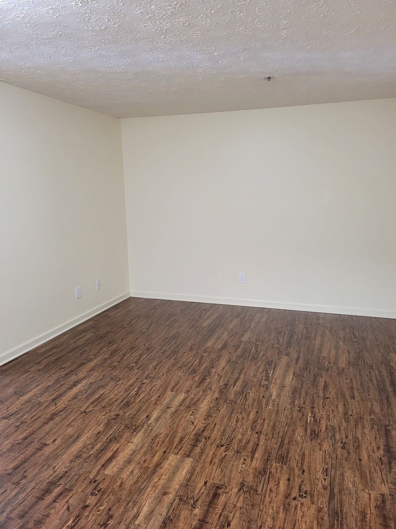 1808 State St #103, Nashville, TN 37203