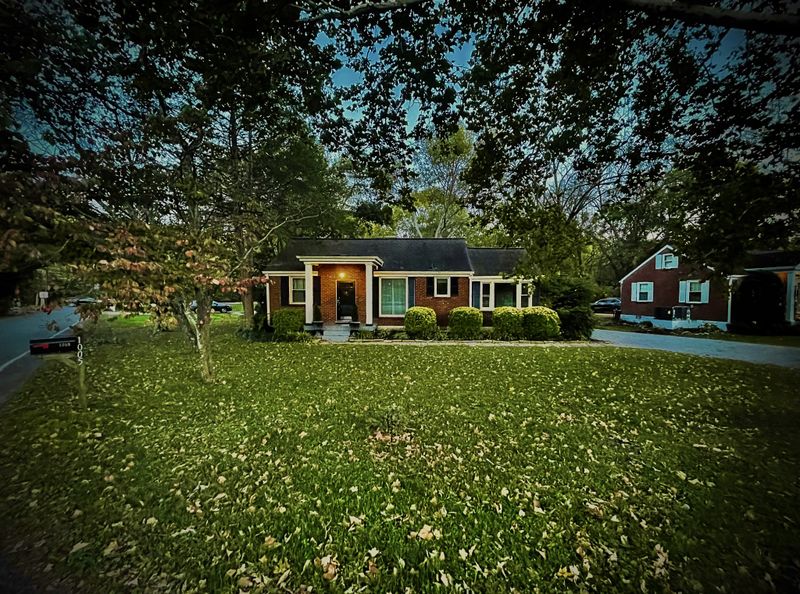 1005 Maplehurst Ave, Nashville, TN 37204