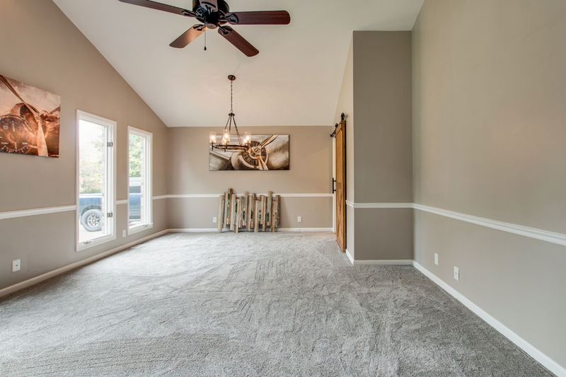 802 River Rock Blvd, Murfreesboro, TN 37128