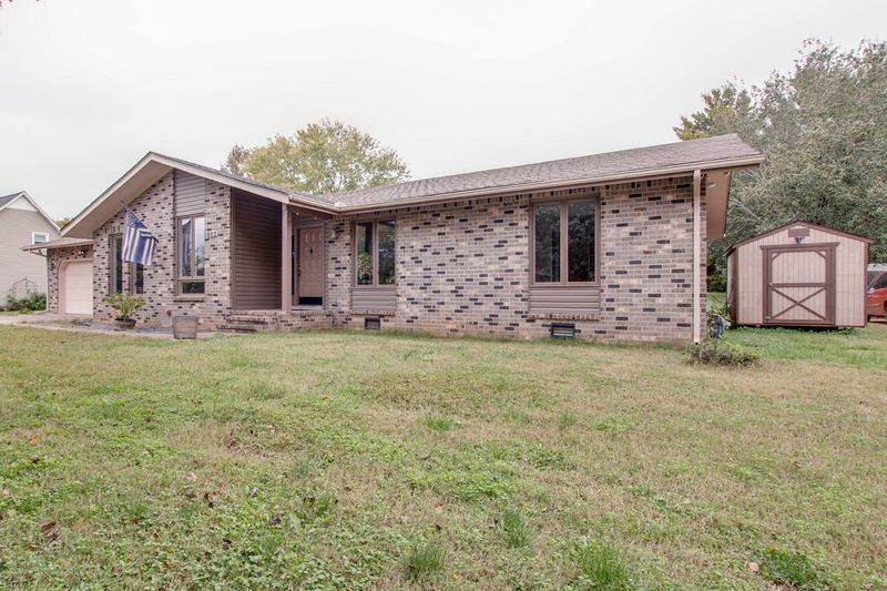 802 River Rock Blvd, Murfreesboro, TN 37128